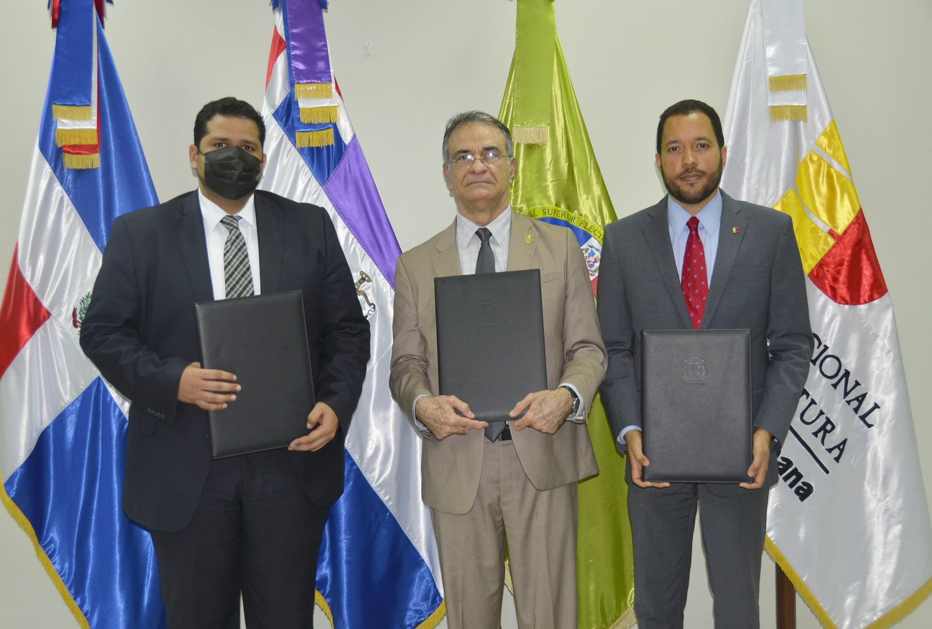 Poder Judicial y Tribunal Superior Electoral firman acuerdo para desarrollar acciones de fortalecimiento institucional