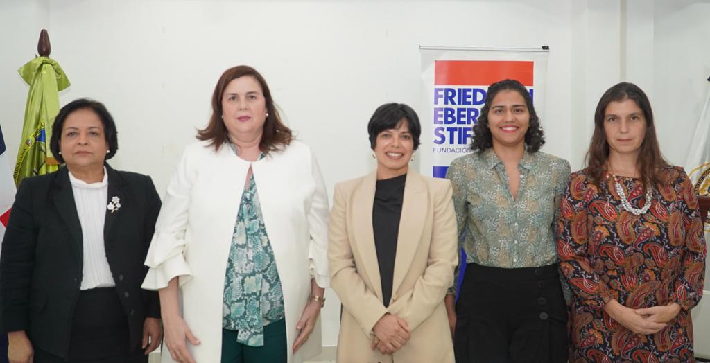 Tribunal Superior Electoral realiza panel Participación Política de las Mujeres: Panorama, brechas y oportunidades