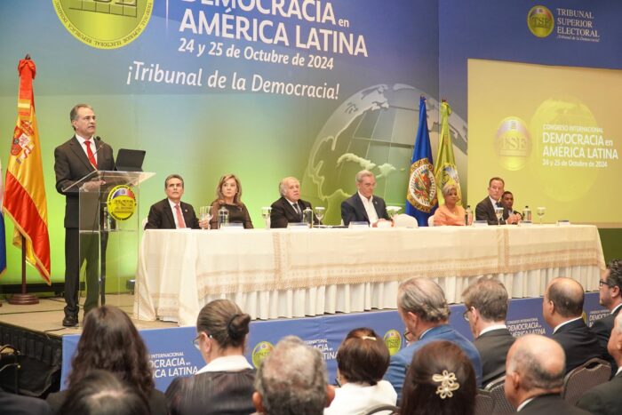 Congreso Internacional Democracia en América Latina