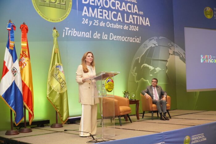Congreso Internacional Democracia en América Latina