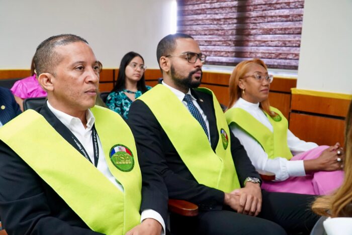 Graduacion Diplomado de “Rectificación de Actas del Estado Civil y Procedimientos de Cambio, Supresión y Añadidura de Nombre”