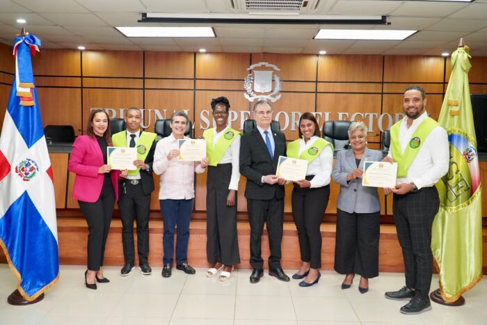 Graduacion Diplomado de “Rectificación de Actas del Estado Civil y Procedimientos de Cambio, Supresión y Añadidura de Nombre”