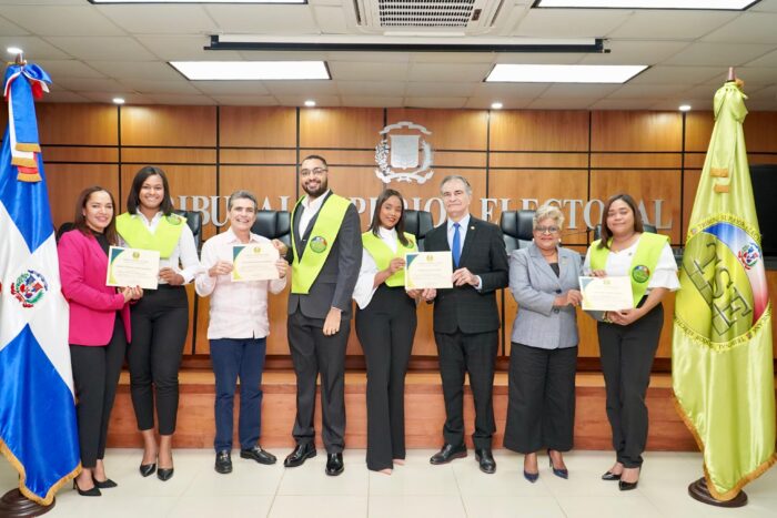 Graduacion Diplomado de “Rectificación de Actas del Estado Civil y Procedimientos de Cambio, Supresión y Añadidura de Nombre”