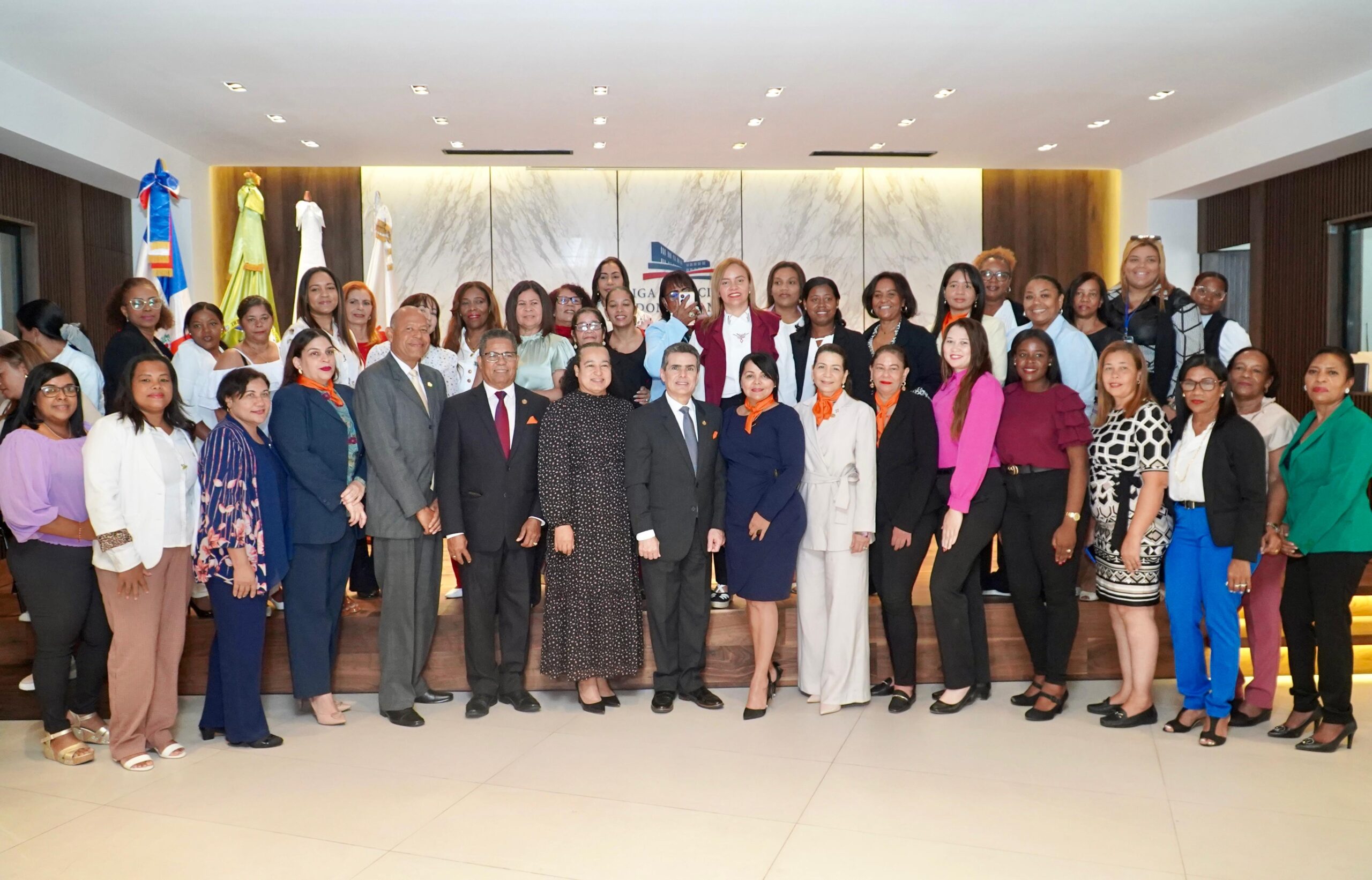 Tribunal Superior Electoral en coordinación con la Unión de Mujeres Municipalitas (UNMUNDO), realiza la conferencia "Ciberseguridad y Visibilización de la Violencia Política de Género en el Ámbito Digital", impactan de manera positiva a mujeres