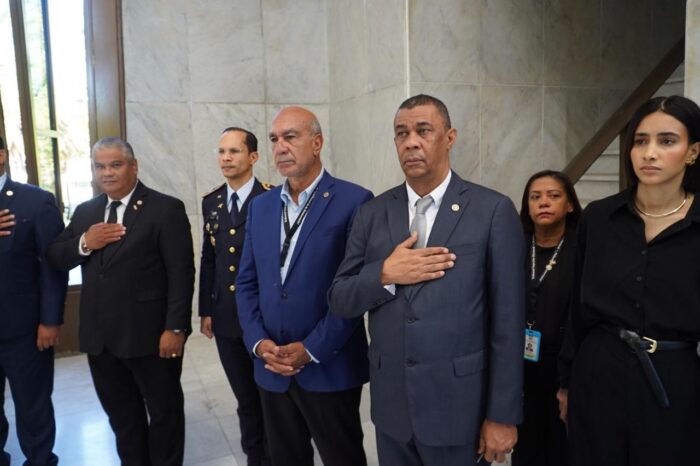 Ofrenda Floral Decime Tercer Aniversario