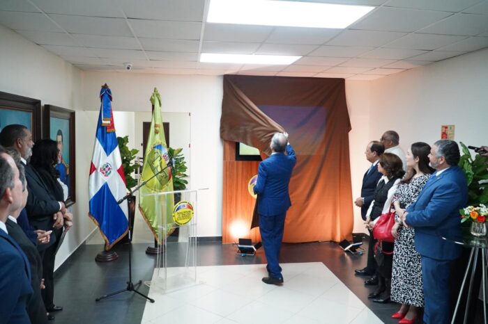 Desvelamiento de la galeria virtual de ex jueces y juezas - Decimo Tercer Aniversario