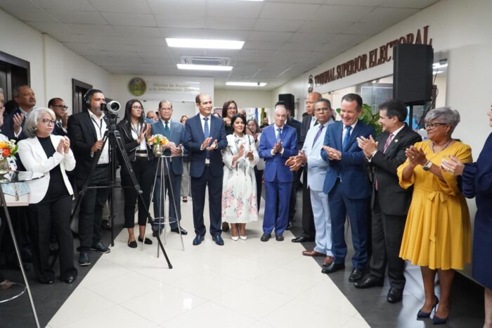 Desvelamiento de la galeria virtual de ex jueces y juezas - Decimo Tercer Aniversario