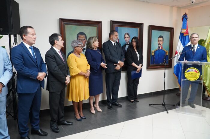 Desvelamiento de la galeria virtual de ex jueces y juezas - Decimo Tercer Aniversario